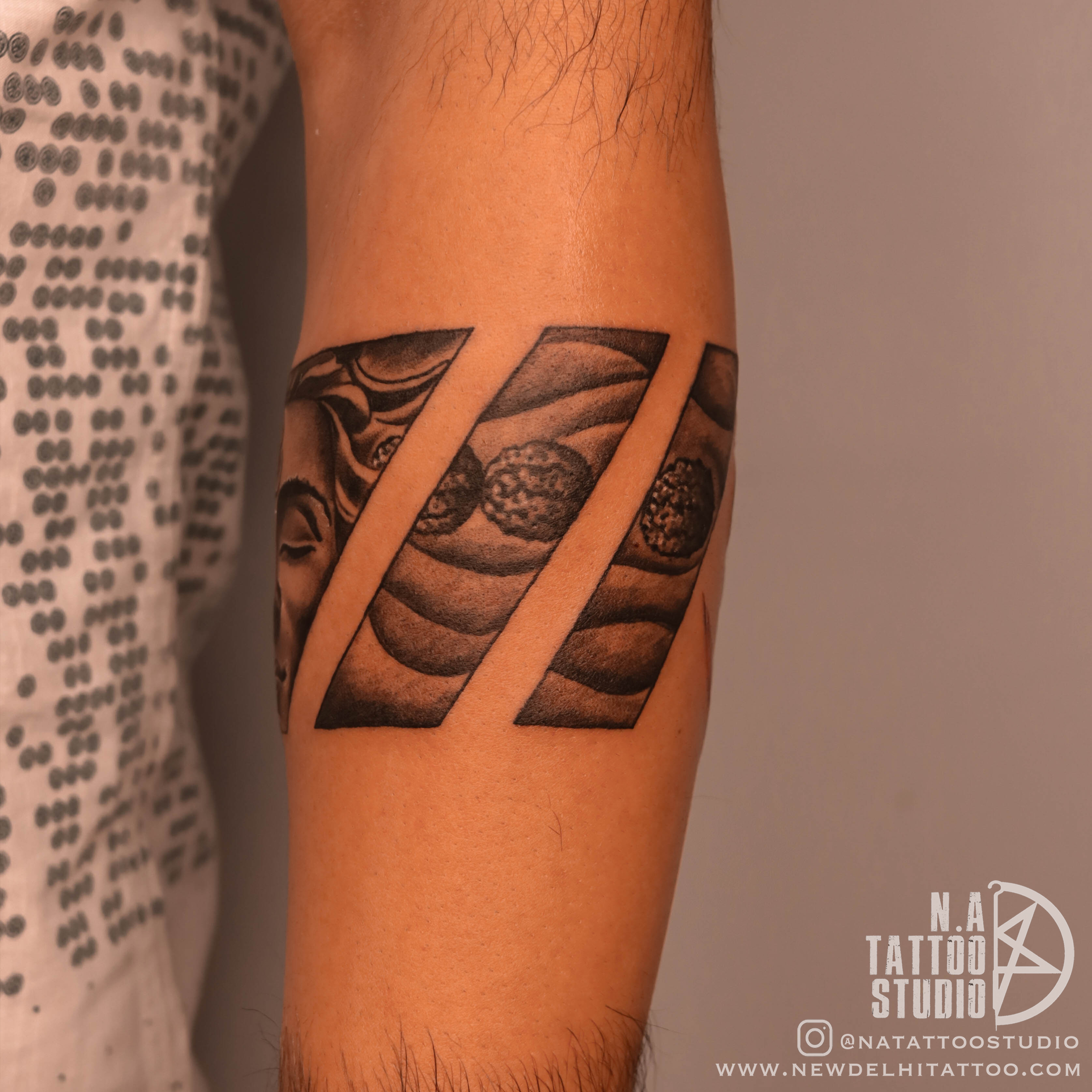 Solid Arm Band Tattoo  Solid Arm Band Tattoo by Black Poiso  Flickr